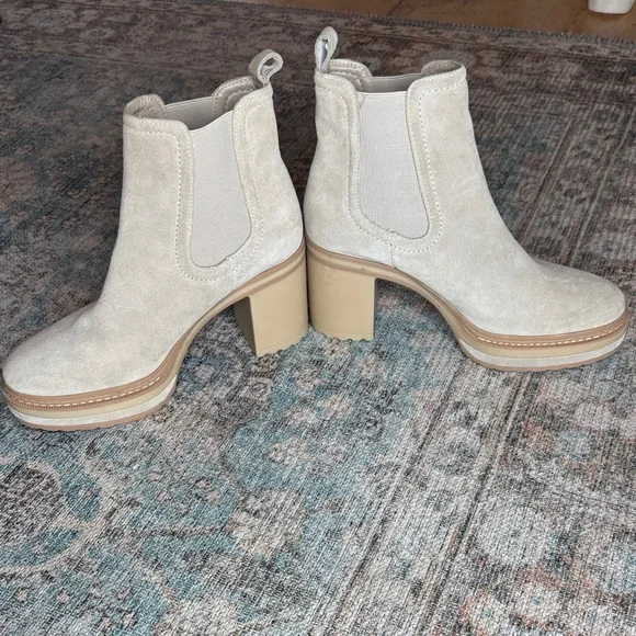 Steve Madden Lexa Cream Neutral Chunky Heeled Bootie 9 - Picture 12 of 14